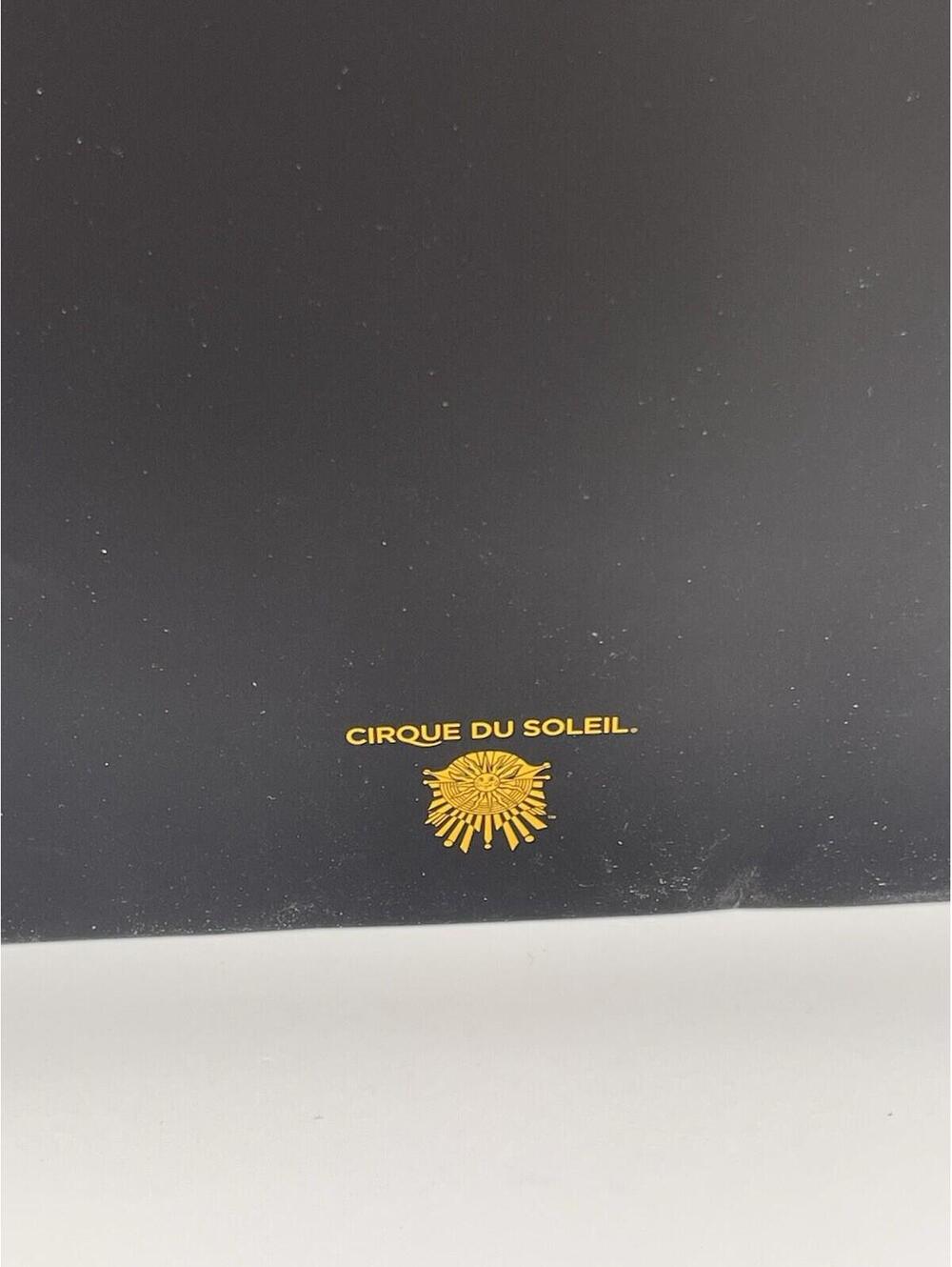 Michael Jackson ONE Cirque Du Soleil Memorabilia Lot Books & 4 Folders - Picture 6 of 12